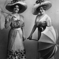 Emma Meissner and Rosa Grünberg dance the "Boston" in 1909 Sweden